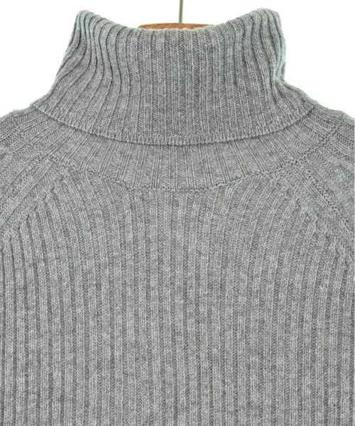 Ayane Sweaters