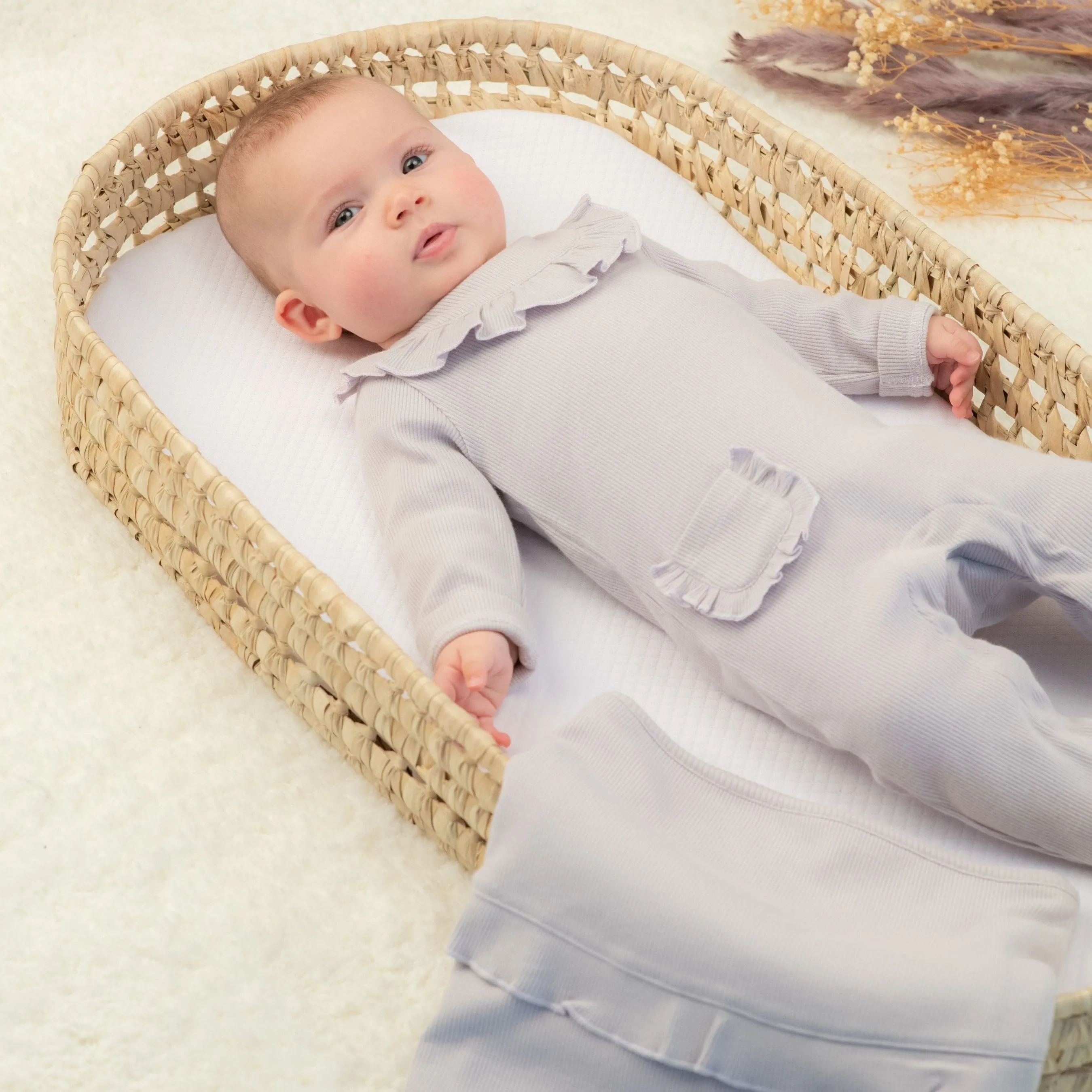 Emilia | Baby Girls Gift Box I Lilac Ribbed Cotton Set Babykids_Bebe-Sweeny