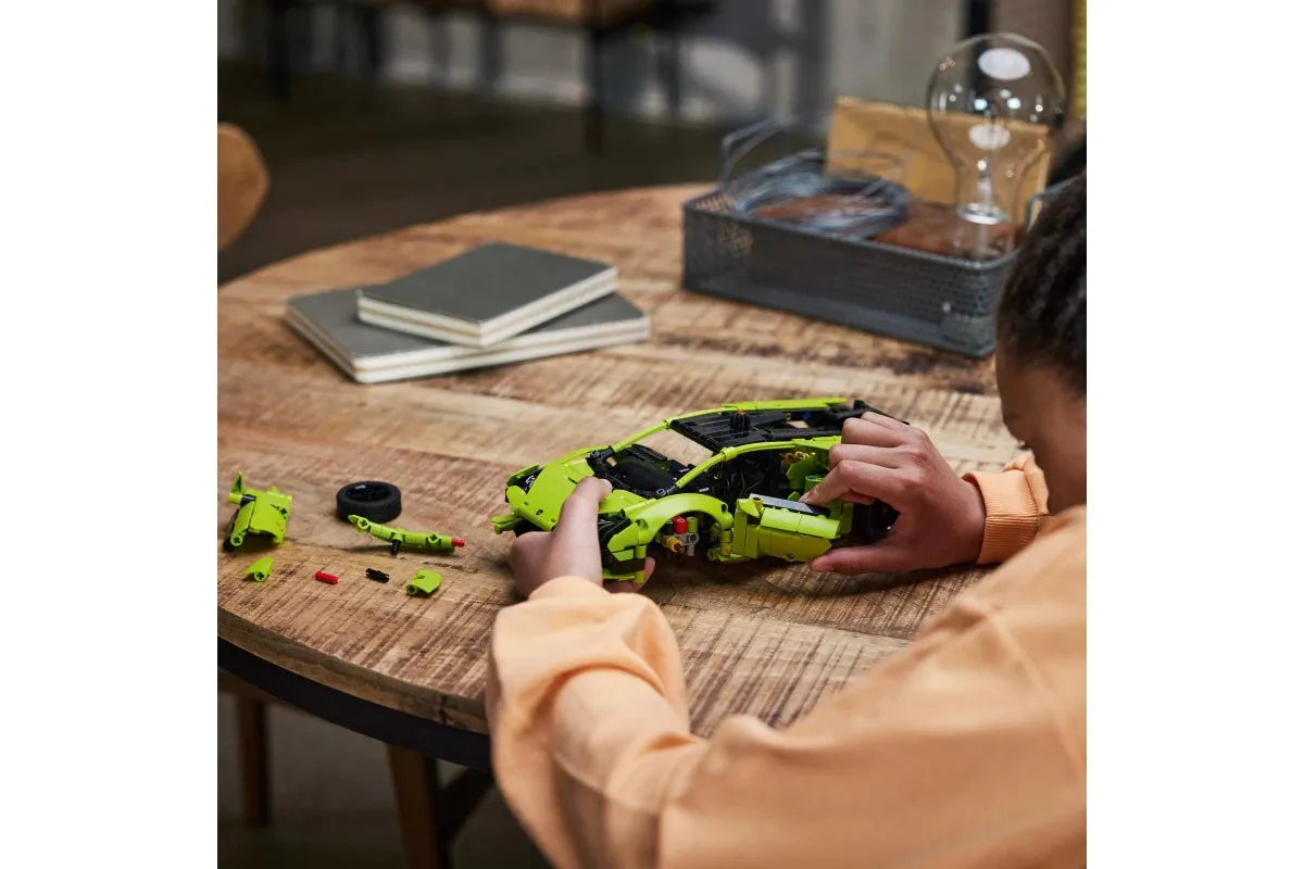 LEGO Technic Lamborghini Huracan Tecnica 42161