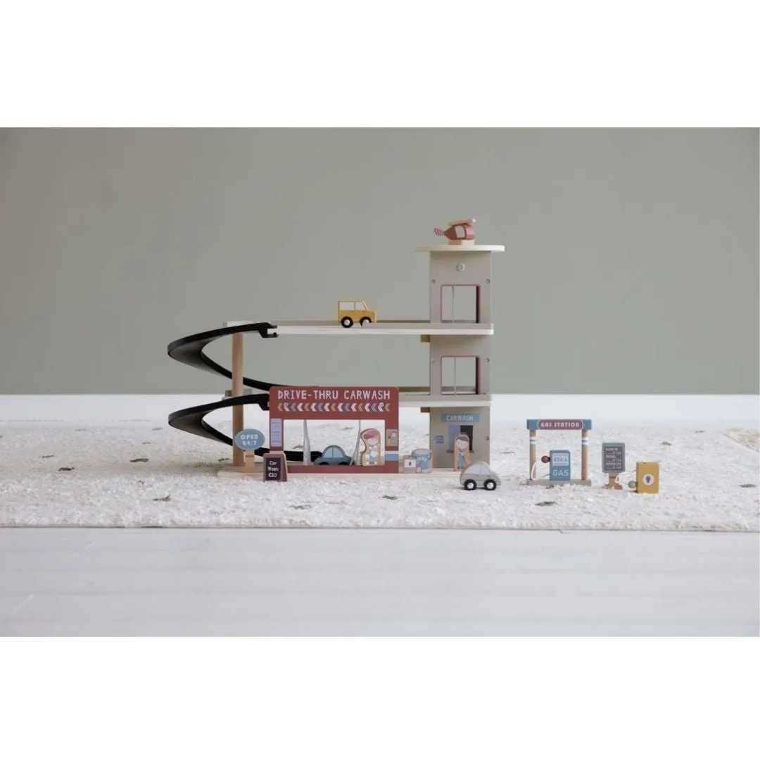 Little Dutch: Railway Extension - Garage