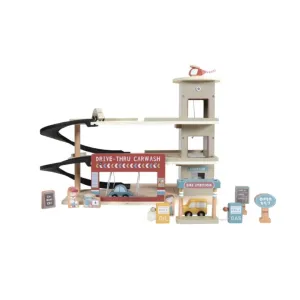 Little Dutch: Railway Extension - Garage