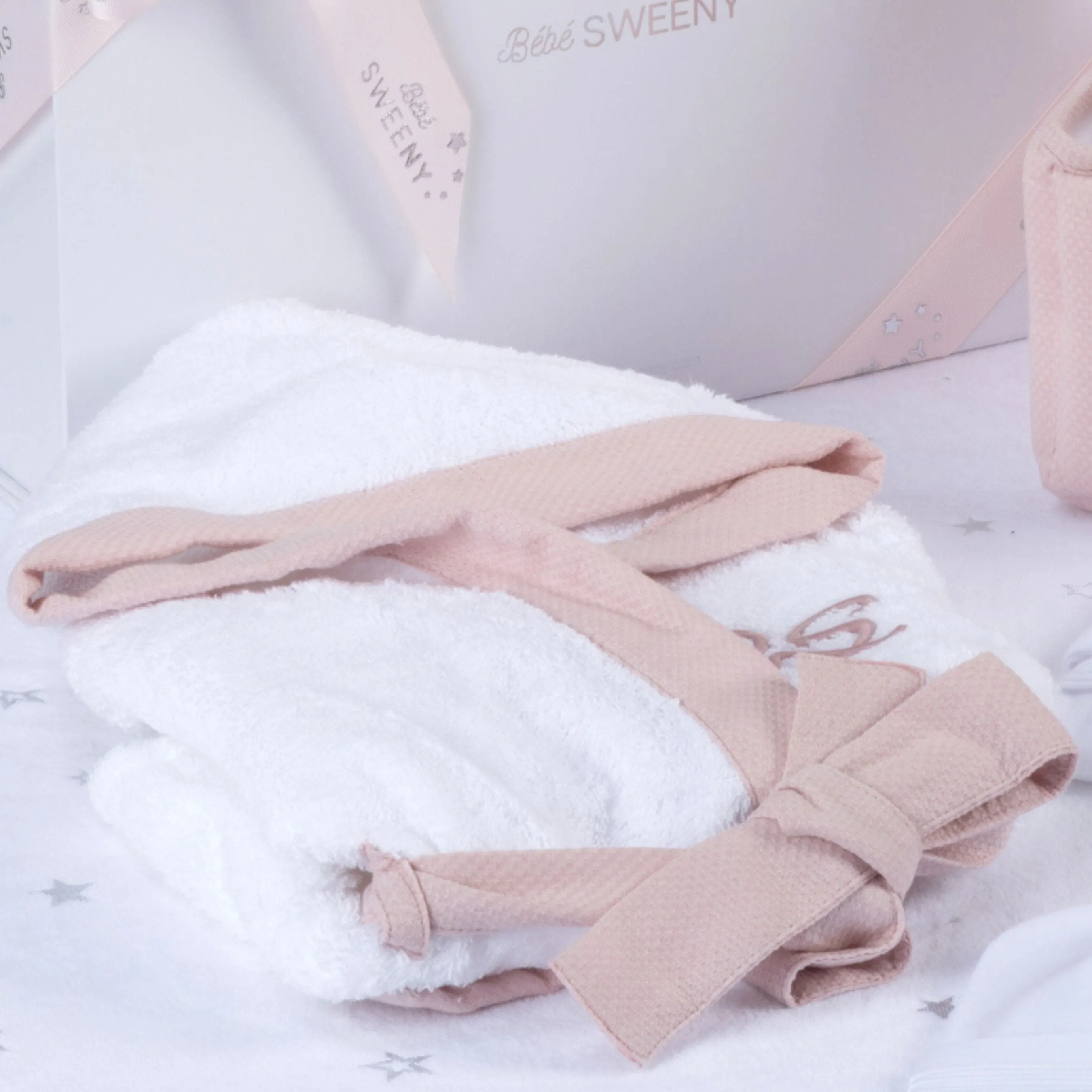 Mon Beau Trousseau | Girls White & Dusty Rose Personalised Bathrobe Babykids_Bebe-Sweeny