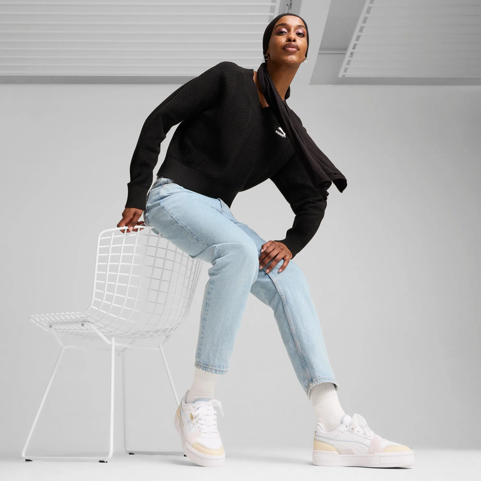 PUMA Women's T7 Knitted V-Neck Crew Women