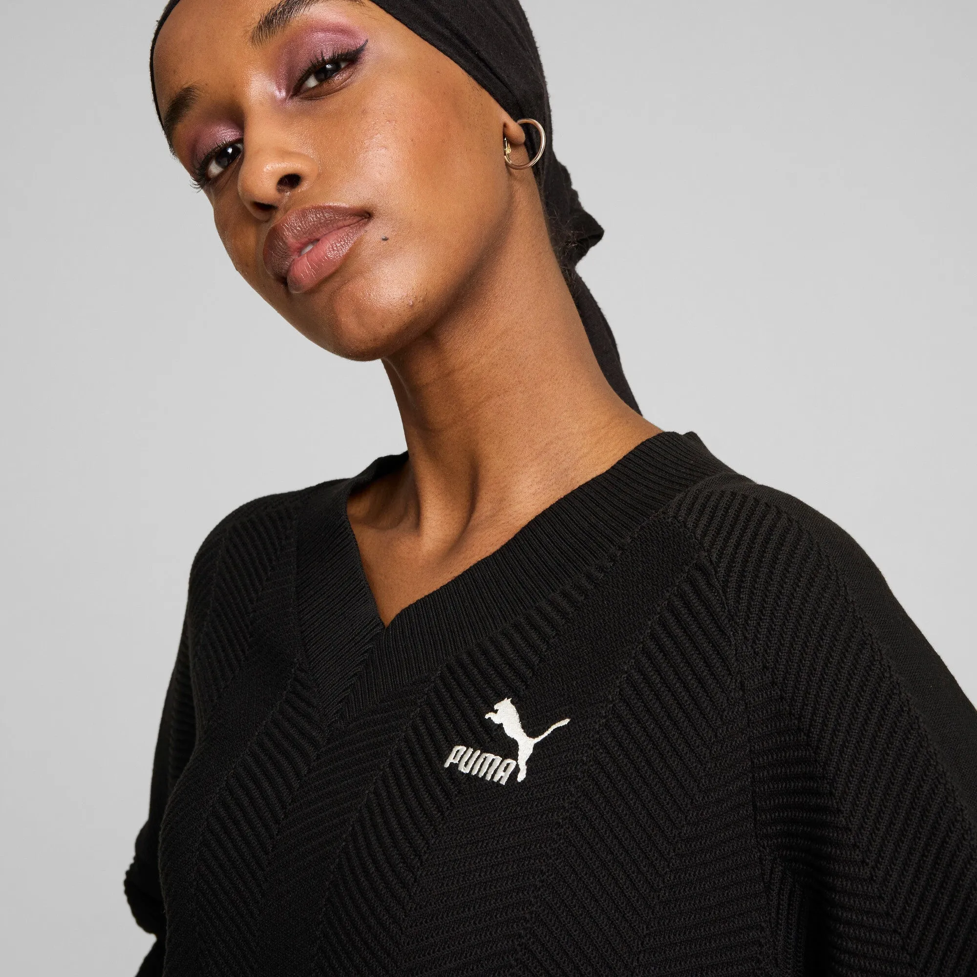 PUMA Women's T7 Knitted V-Neck Crew Women
