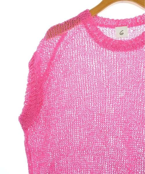 Sleeveless tops