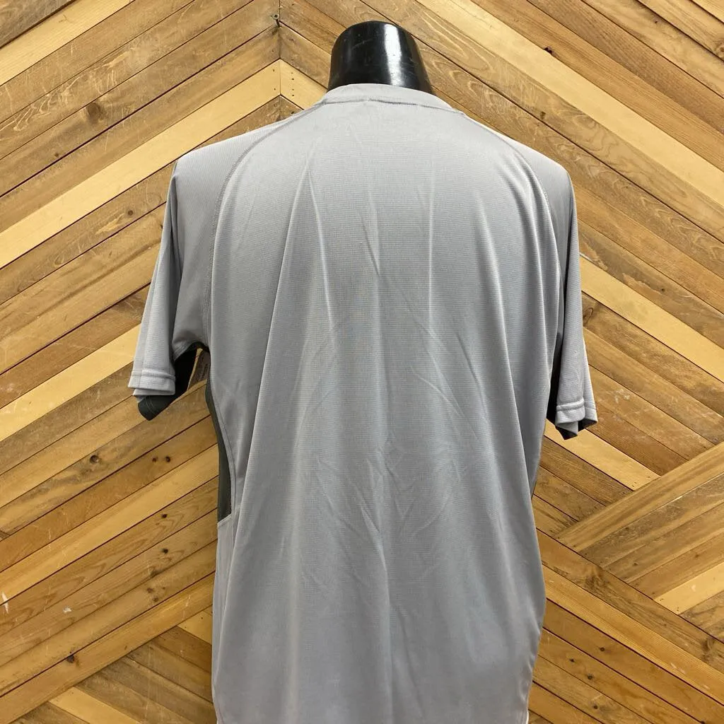 The North Face The North Face - Men's Performance T-Shirt - MSRP $55: light gray-men-LG